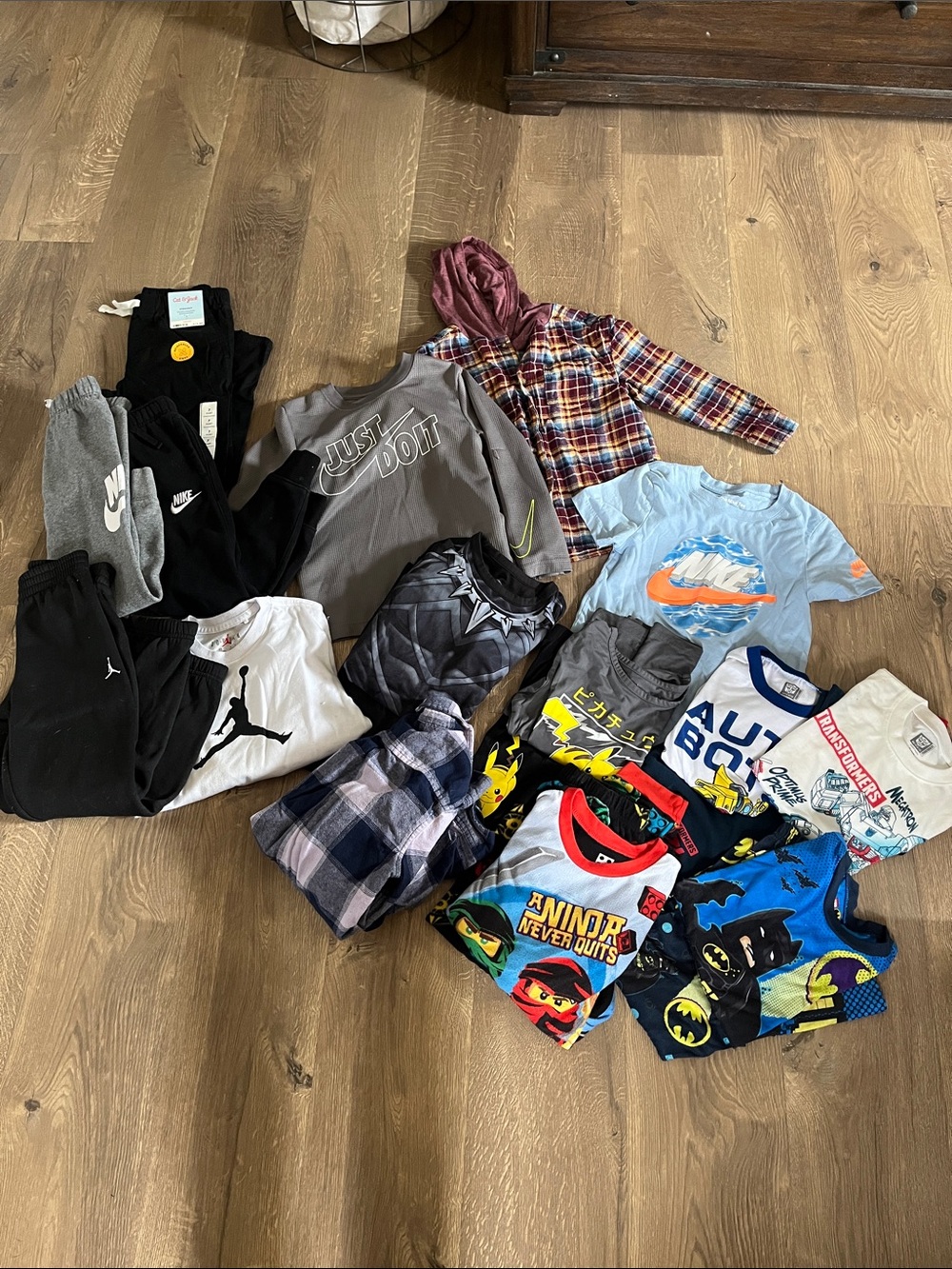 Mixed Boys Clothing Lot - Nike, Jordan & Character Tees6/7